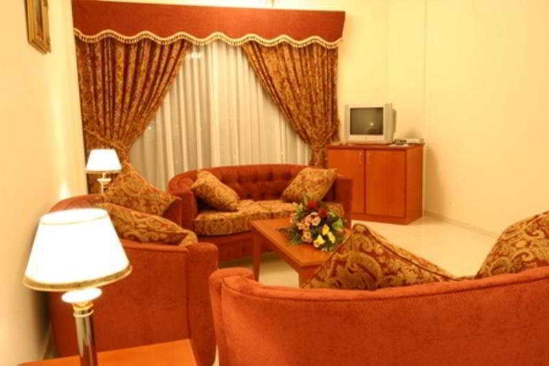 Emirates Palace Hotel Suites Sharjah Phòng bức ảnh
